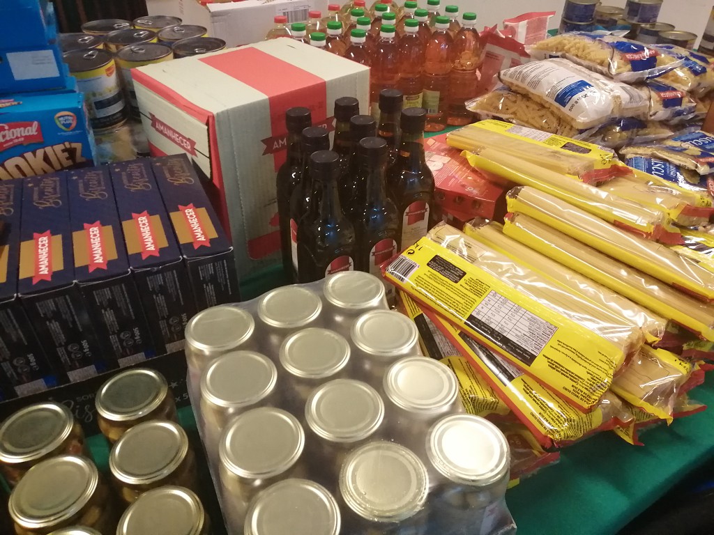 distribuição de cabazes1.jpg